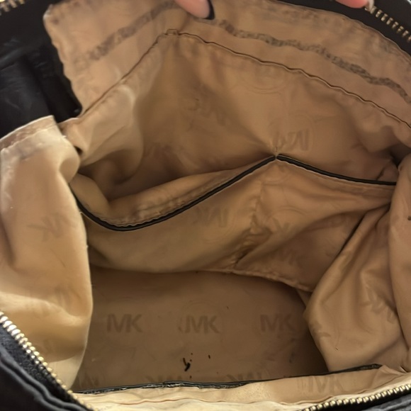 Michael Kors purse - Picture 6 of 7